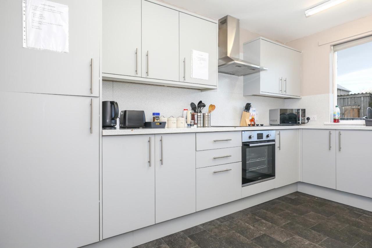 Modern Guest House - Central Inverness - Complimentary Snacks - Free Parking Exteriér fotografie